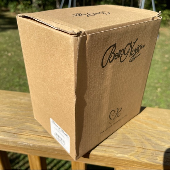 NWT ⭐️Heart Arch and Couple Cake Top💜So Beautiful 😍 and unique 🎂 ELEGANT 😘 - Picture 5 of 7